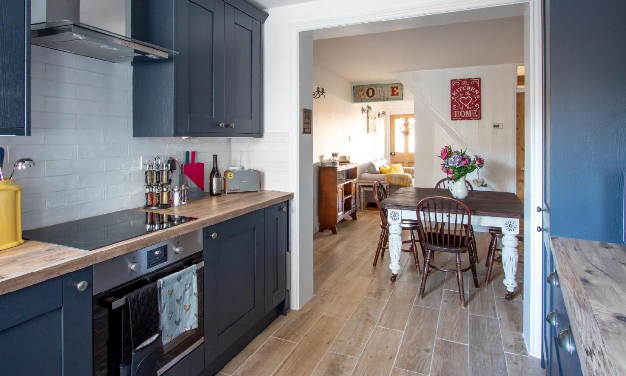 Stylish Town Centre House With Garden And Parking Opposite Villa Bury St. Edmunds Buitenkant foto