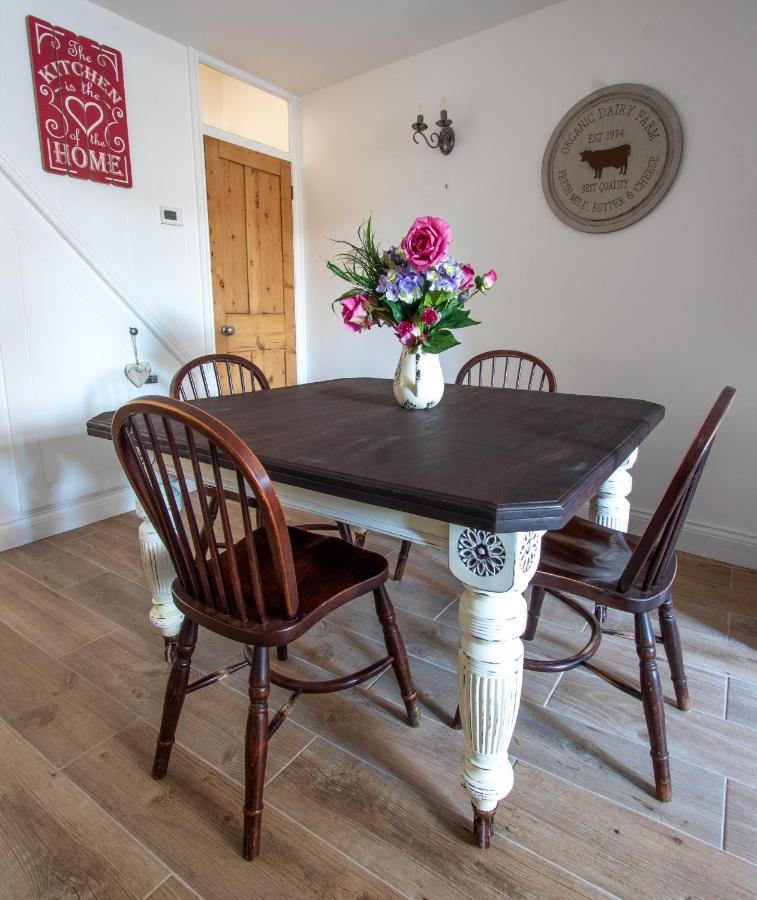 Stylish Town Centre House With Garden And Parking Opposite Villa Bury St. Edmunds Buitenkant foto