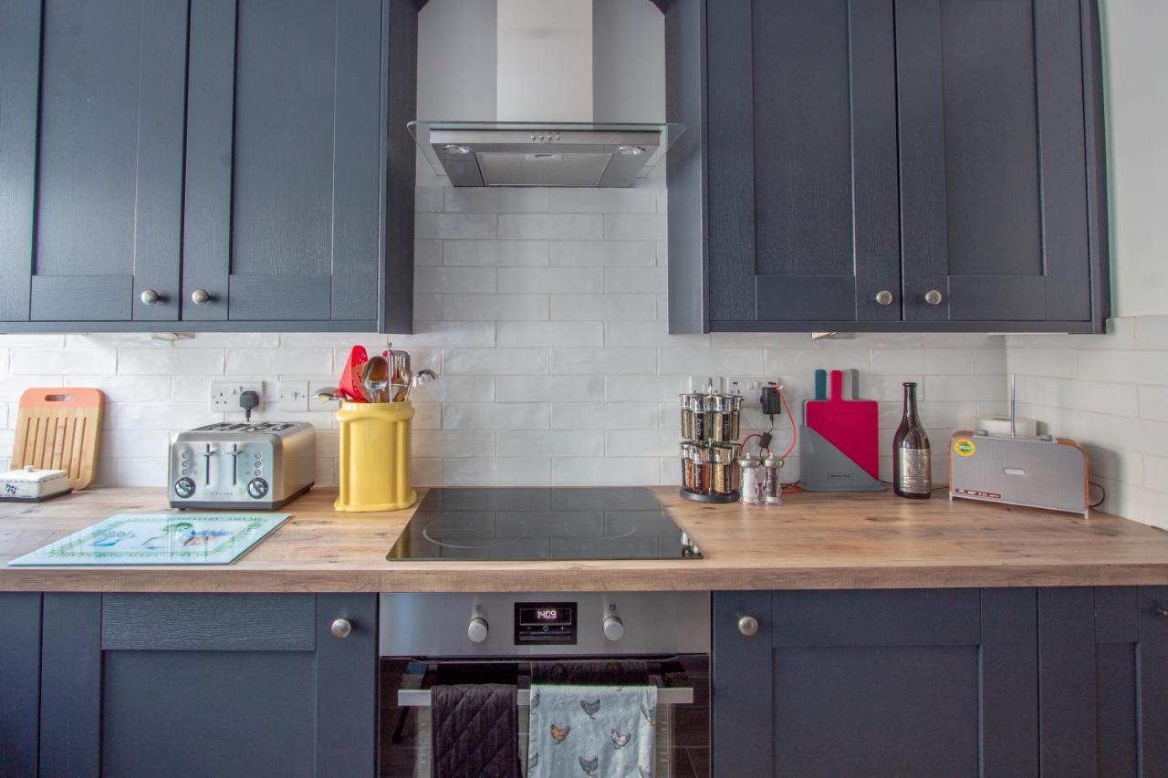 Stylish Town Centre House With Garden And Parking Opposite Villa Bury St. Edmunds Buitenkant foto